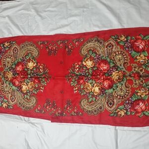 Floral folk red or black skarves